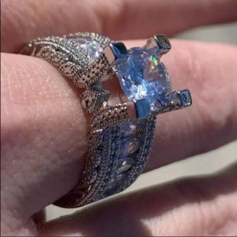 NEW ENGAGEMENT 925 STERLING SILVER DIAMOND RING, CUTE RING, SHINY RING. - Picture 4 of 4